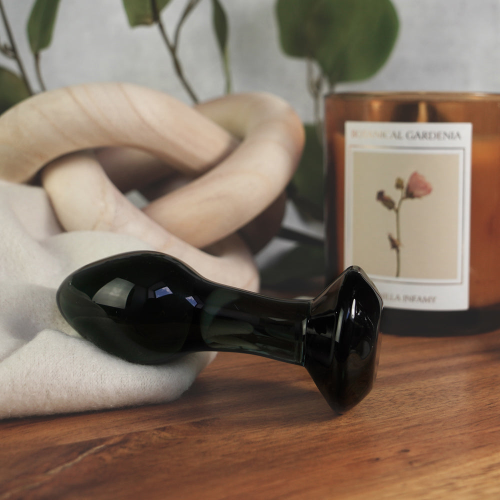Clarity Utopian Halite Noir Glass Plug